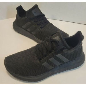 Adidas Swift Run Black Running Athletic Shoes Unisex Size 6.5 Men/8 Woman F34314